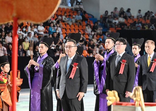 青春舞動敬師情深 新北沉浸式祭孔典禮牽起感恩力量
