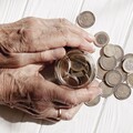 不外食不開冷氣！省錢存到1300萬退休 最後卻活在悔恨中