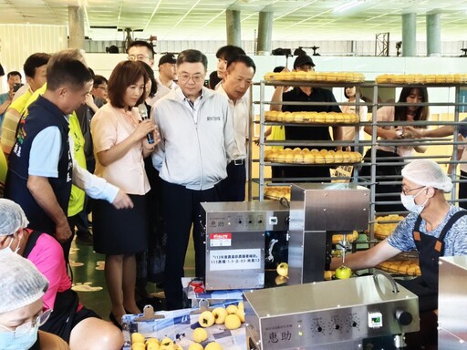 卓榮泰院長南下嘉義視察番路鄉農會 中央地方合力推動柿子產業升級