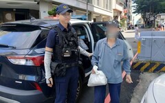 10天走失3回！台中暖警一眼認出熟面孔 親送阿伯返家