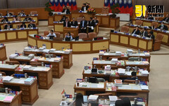 新北關懷據點缺飯 陳啟能批市府:蘆洲20萬人無醫院