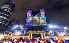 新北歡樂耶誕城盛大開城 馬戲開城秀點亮45天節慶盛典