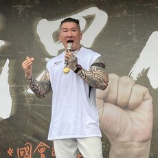 「以前手機的確有我自己的A片」館長指控十年前影像被挖 背後推動者成全網焦點