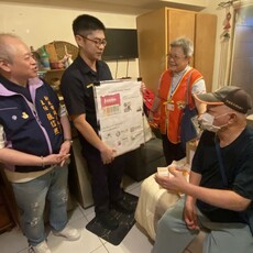 新北防詐送暖到宅 關懷長者安心領普發現金