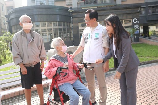 嘉市「愛嘉義 公益+1」健康公益日 張啓楷提醒長輩健康保養、安心迎冬