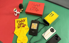 realme 與粉絲一起跨向2024，再次攜手前Gucci設計師推出HAPPY NEW LEAP新年禮盒！
