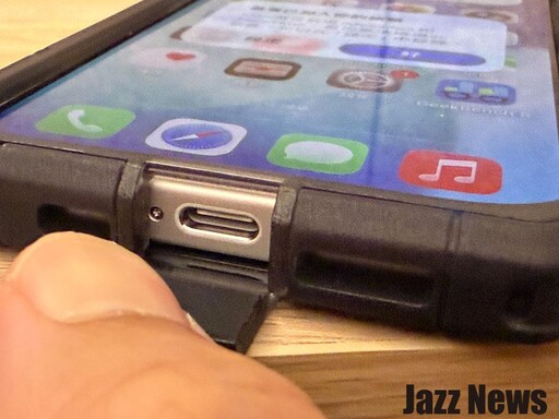 提供iPhone 17/17 Pro ,Air系列新機最強的保護力!40款UAG超人氣保護殼與超推配件開箱分享