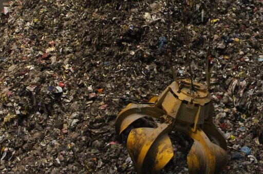 緩解花蓮垃圾危機！台泥打造無臭無味的氣化爐 每日可燒200噸廢棄物、未來還可入內喝咖啡