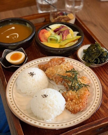 高雄美食｜輕軌周邊吃什麼？七家不可錯過的高雄輕軌周邊美食報你知！