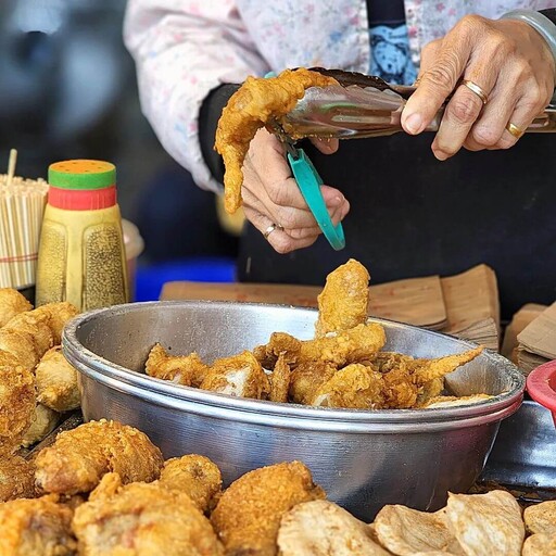 屏東美食｜從生魚片到炸物，六家屏東東港華僑市場不可錯過的美味