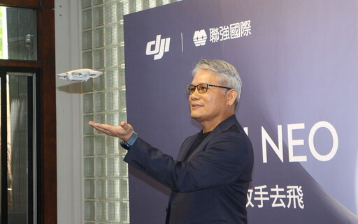 可語音控制免用操作器跟拍 極輕巧掌上空拍機 DJI NEO 登台