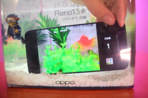 2025 首發 AI 輕旗艦，OPPO Reno13 系列在台開賣