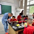 沙發先生家居遠赴台中偏鄉小學，與德芙蘭學童共築設計與棒球夢