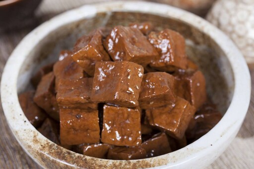 東門市場人氣滷味攤 用一塊入味豆干 勾起記憶裡家的滋味