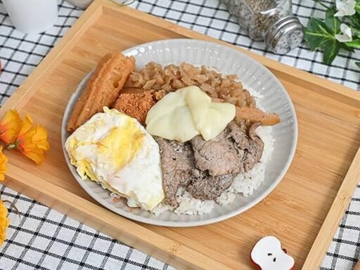 台中北區手工飯糰 浮誇系巨無霸飯糰裝進懷念老靈魂