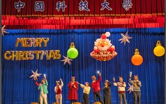 中國科大X空中英語教室X天韻合唱團 2023聖誕派對音樂會分享喜悅散播歡樂祝福