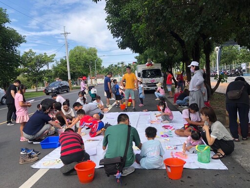封街就是狂！屏東縣府社會處為孩子封街辦理自由遊戲活動