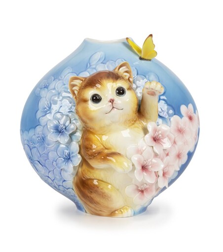 法藍瓷年度主題暨新品發表 貓咪與水仙新品傳承好心意