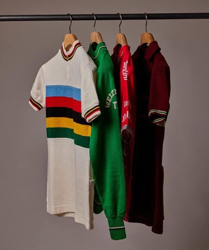 巴黎奧運時尚新風潮：保羅爺爺的自行車與復古球衣魅力