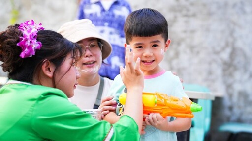 潑水節在潮州 新住民市集 「泰」好玩