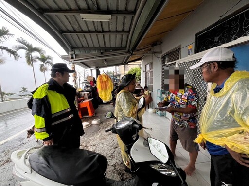 凱米颱風來襲 里港警方冒雨協助三地門鄉4村預防性撤村