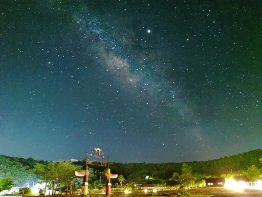 英仙座流星雨晴夜超夯 七夕情人節首選小墾丁