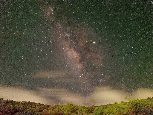 英仙座流星雨晴夜超夯 七夕情人節首選小墾丁