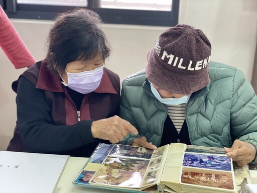 屏東縣竹田老人文康中心啟動生命故事書計畫 長者回顧人生再展新顏