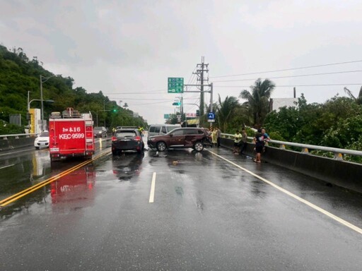 台9線駕駛疑天雨路滑失控追撞停等紅燈3車 肇事駕駛身體不適送醫