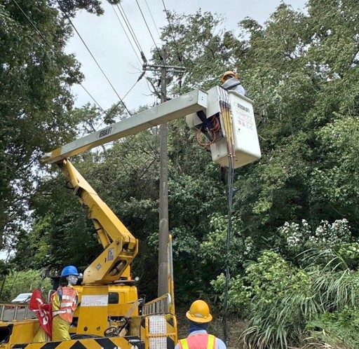 山陀兒颱風歇性陣風造成大小停電事故 台電新竹搶修復電並加強樹修全力戒備