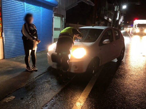 雨刷斷裂偏逢山陀兒 巧見台東初鹿警出手相助順利返家