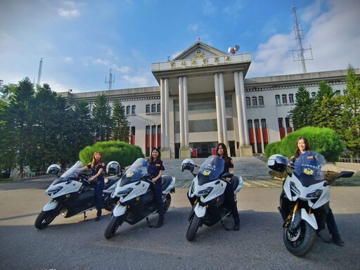 女警重機騎士準備好了！ 協助雲林國慶焰火交通維安及宣導