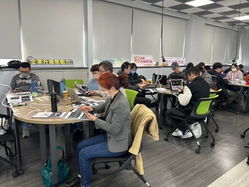 中市首創「企業AI應用學院」 助力隱形冠軍企業智慧轉型