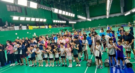 響應「運動i臺灣2.0計畫」 114年臺中市羽球聯誼賽熱鬧登場