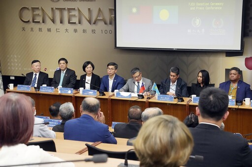 從創新到外交!輔大研發「三合一棒磅秤」助攻帛琉醫療