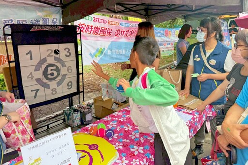 竹縣鄧雨賢紀念音樂會 芎林鄉公所「識詐+消保+講客」寓教於樂攤位大受歡迎