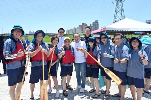 新北市議長盃龍舟錦標賽開賽 侯友宜 用運動歡度端午!