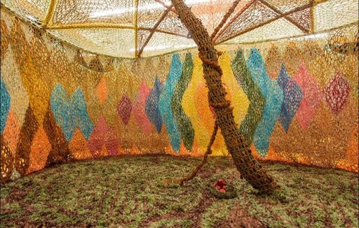 走進藝術家埃內斯托·內托 (Ernesto Neto)的織造夢境