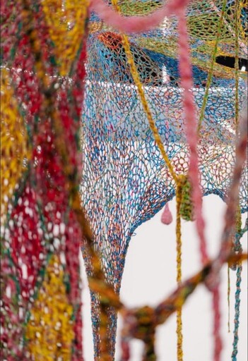 走進藝術家埃內斯托·內托 (Ernesto Neto)的織造夢境