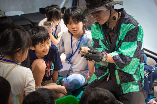 暑假最強親子營登場!淡水將捷金鬱金香「蟲鳴探險」每房17,600起