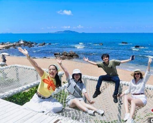 何以中國·行走海南 —— 海外新聲代 行走中講述中國 海南驚豔了 我很多次!