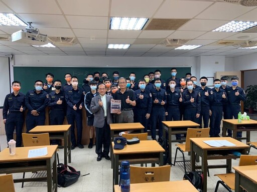 警界孔子高哲翰講座教授極力讚揚「開運達人」楊登嵙博士!