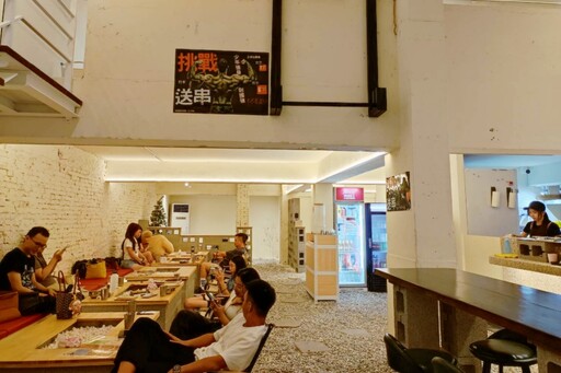 放慢腳步避風港、創意美食相聚食光 城市中的微露營「66串燒」打造港都夜聚新熱點