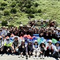 復育海洋生態愛地球 靈鷲山與基隆市府啟航赴基隆嶼淨灘放流萬尾魚苗