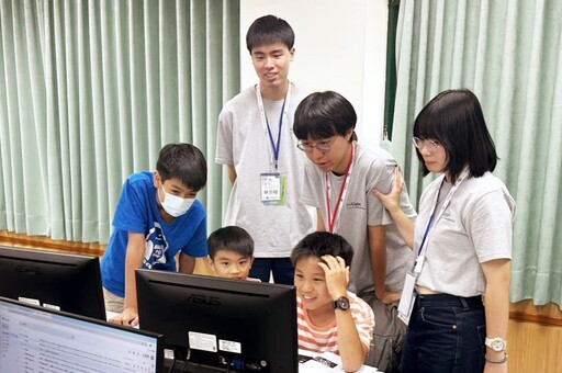 將 AI 與半導體知識融入日常 陽明交大攜手台積電推動「悅讀半導體」校園科普趣