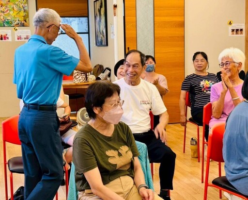 共伴 牽住他人的手，也撐住自己的心