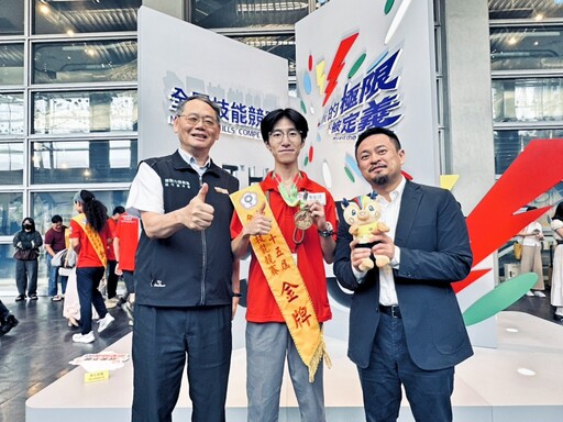 全國技能賽桃竹苗分署成績卓著獲17金13銀14銅 漆作裝潢職類選手謝秉諺技壓群雄勇奪金牌