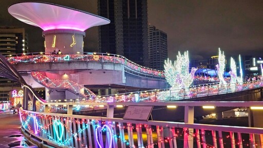 榮耀加持 2000萬人次朝聖新北大都會公園 辰光橋光雕勇奪國際金獎
