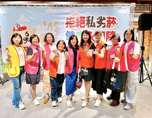 傳達正確租稅常識與菸品辨識 竹北國稅局於竹北遠百盛大宣導防制菸品稅捐逃漏租稅