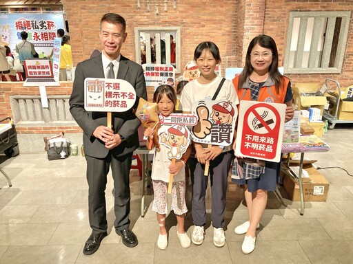 傳達正確租稅常識與菸品辨識 竹北國稅局於竹北遠百盛大宣導防制菸品稅捐逃漏租稅